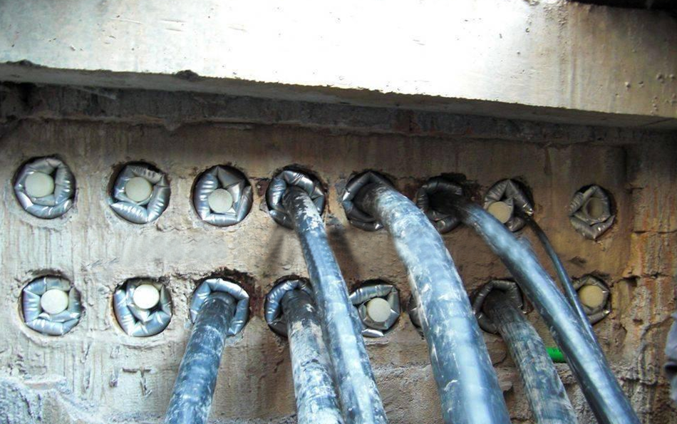 充气型电缆管道封堵气囊对地下室穿墙孔洞封堵